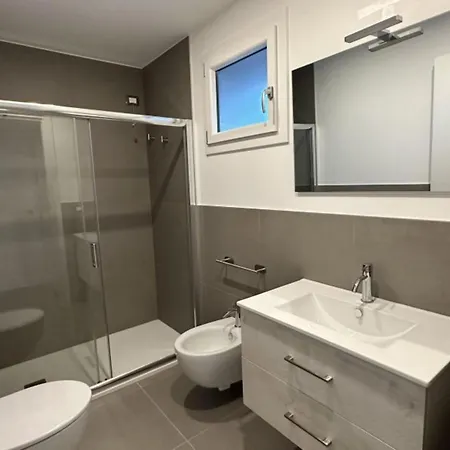 Apartment 400m With Pool