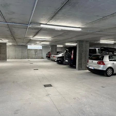 Apartment 400m With Pool